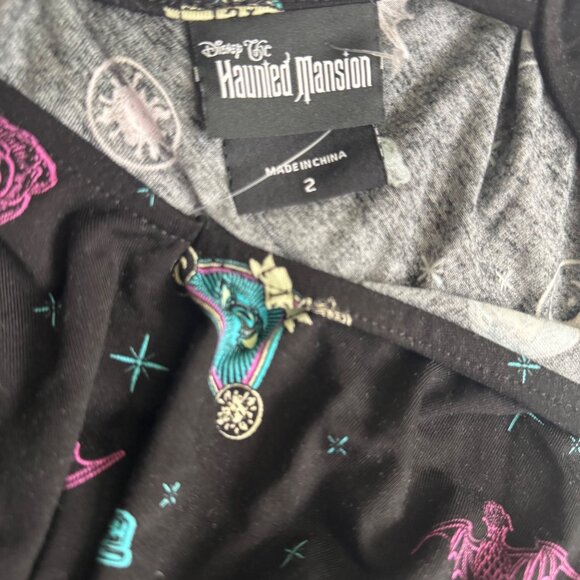 Torrid Disney Haunted Mansion Black Multicolor Print Dress plus Size 2 nwot - Picture 4 of 14